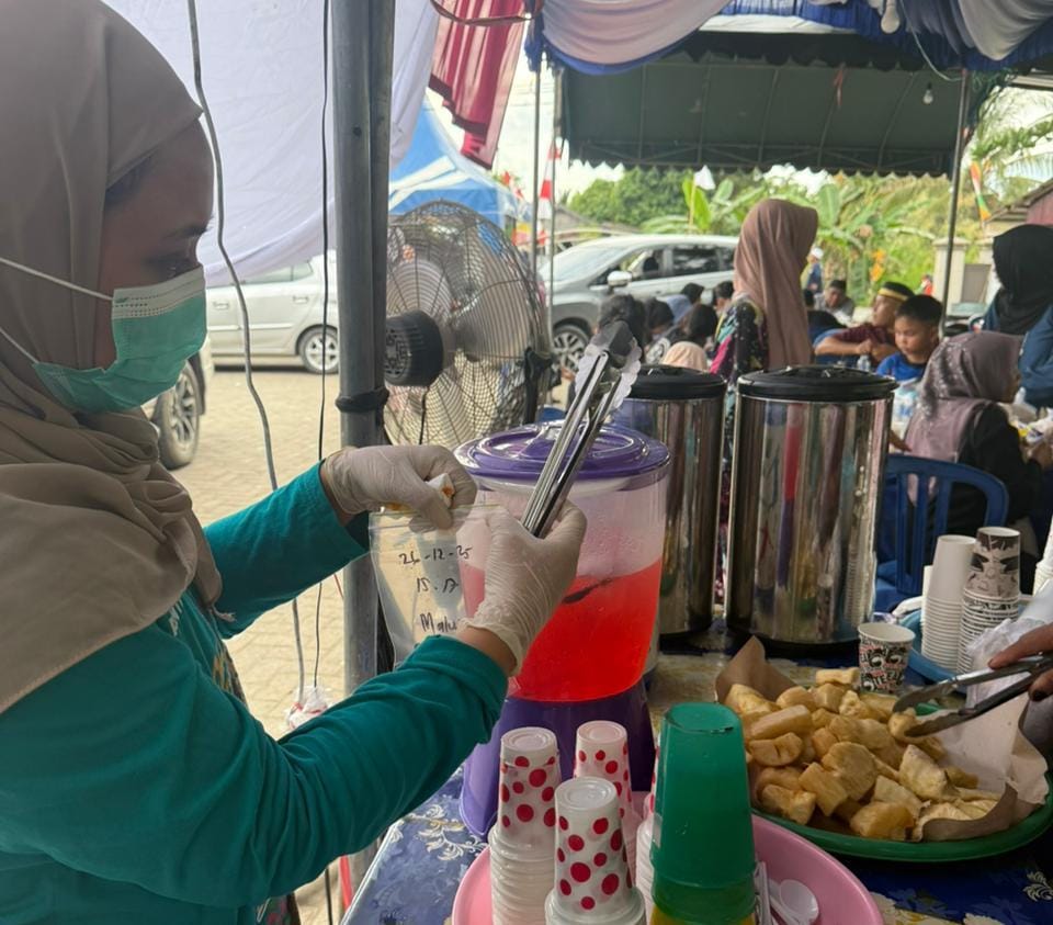 camat-basarang-dan-upt-puskesmas-basarang-lakukan-pengawasan-makanan-posko-haul-guru-sekumpul
